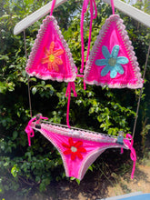 Charger l&#39;image dans la galerie, Bikini fleurs rose néon